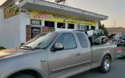 LEGALIZAMOS CAMIONETAS  CARROS