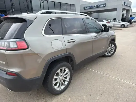 Jeep Cherokee 2019 Latitude 4dr SUV