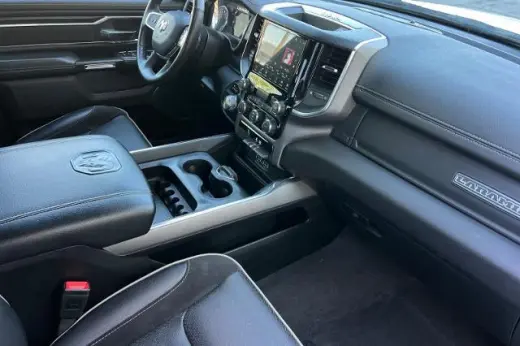 Ram 1500 2024 4x2 Laramie 4dr Crew Cab 5.6 ft. SB Pickup