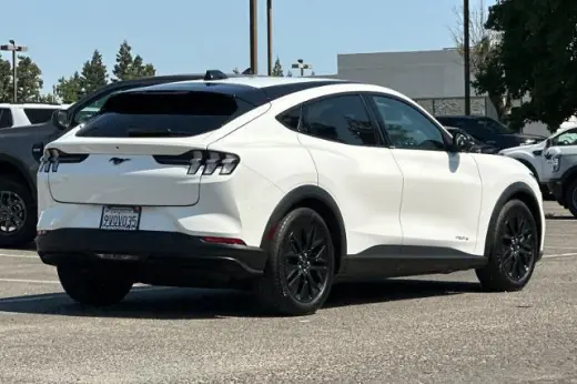 Ford Mustang Mach-E 2025 Select 4dr SUV
