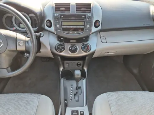 Toyota RAV4 2009 4x4 Base 4dr SUV w/ Third Row Package