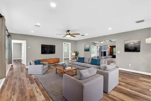 Propiedad en alquiler con 3 habitaciones y 3 baños en Palm Harbor