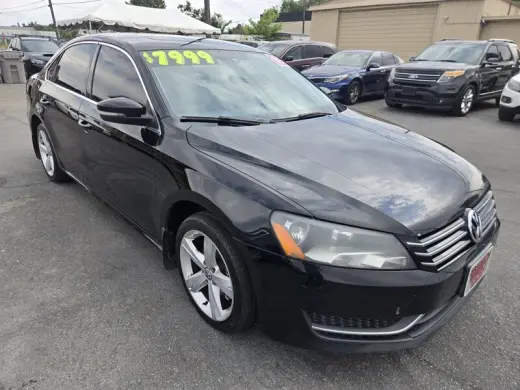 2013 Volkswagen Passat SE PZEV