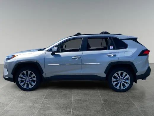 Toyota RAV4 2024 AWD XLE Premium 4dr SUV