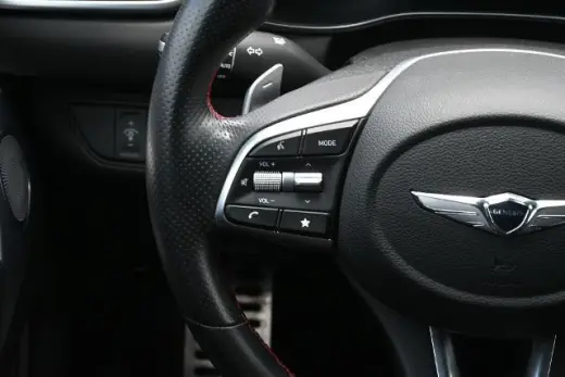 Genesis G70 2023 2.0T 4dr Sedan