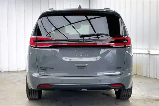 Chrysler Pacifica 2023 AWD Touring L 4dr Mini-Van