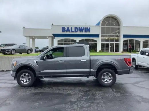 Ford F-150 2022 4x4 XL 4dr SuperCrew 5.5 ft. SB