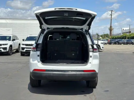 Jeep Grand Cherokee L 2023 4x4 Laredo X 4dr SUV