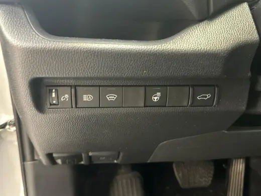 Toyota RAV4 2025 AWD XLE 4dr SUV