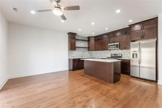 Propiedad en alquiler con 3 habitaciones y 2 baños en Chicago