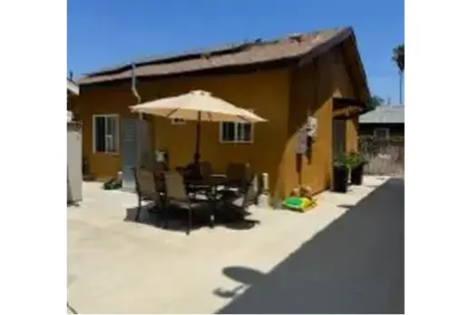 BELL /90201 CASA EN RENTA