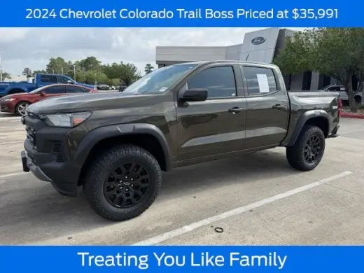 Chevrolet Colorado 2024 4x4 Trail Boss 4dr Crew Cab 5 ft. SB