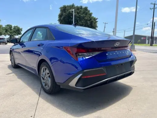 Hyundai ELANTRA 2024 SEL 4dr Sedan
