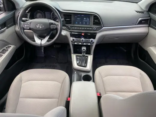 Hyundai ELANTRA 2020