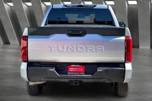 Toyota Tundra 2025 4x2 SR 4dr CrewMax Cab Pickup SB