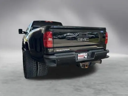 GMC Sierra 3500HD 2016 4x4 Denali 4dr Crew Cab SB SRW