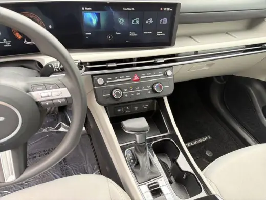 Hyundai TUCSON 2025 SE 4dr SUV