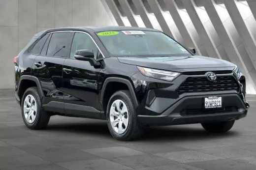 Toyota RAV4 2025 LE 4dr SUV
