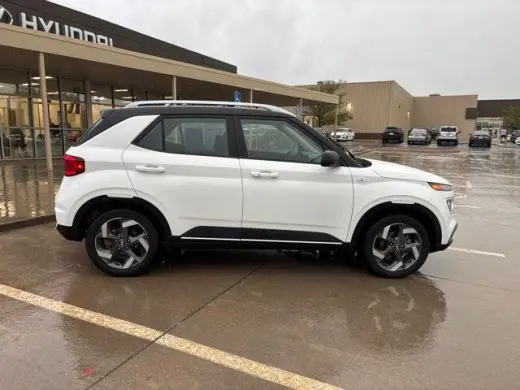Hyundai VENUE 2024 Limited 4dr Crossover