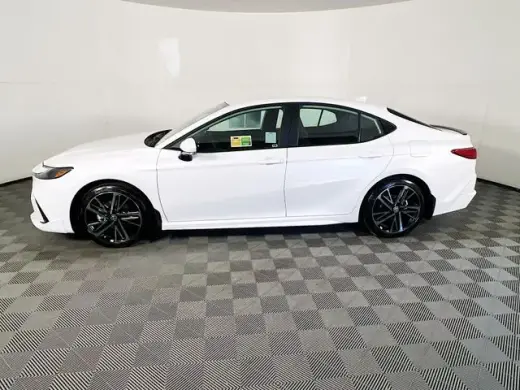 Toyota Camry 2026 SE 4dr Sedan