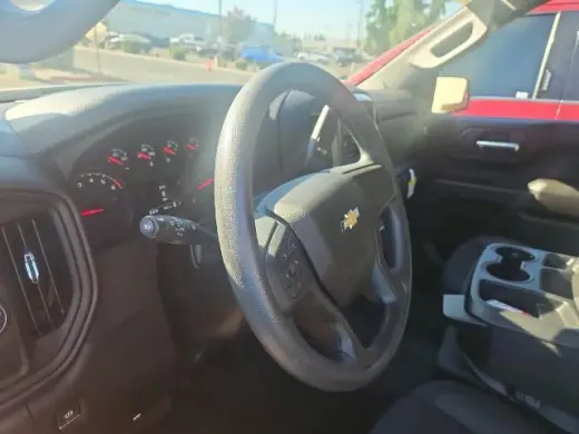 Chevrolet Silverado 1500 2025 4x2 Custom 4dr Crew Cab 5.8 ft. SB