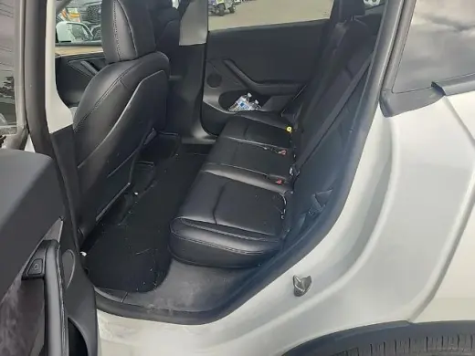 Tesla Model Y 2022 AWD Long Range 4dr Crossover