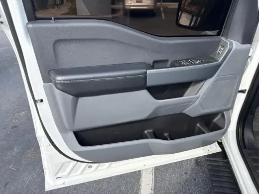 Ford F-150 2023 4x4 XL 4dr SuperCrew 5.5 ft. SB