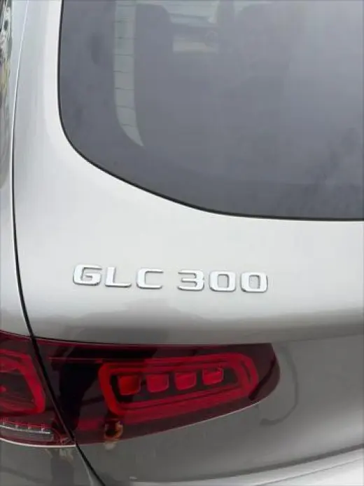 Mercedes-Benz GLC 2022 AWD GLC 300 4MATIC 4dr SUV