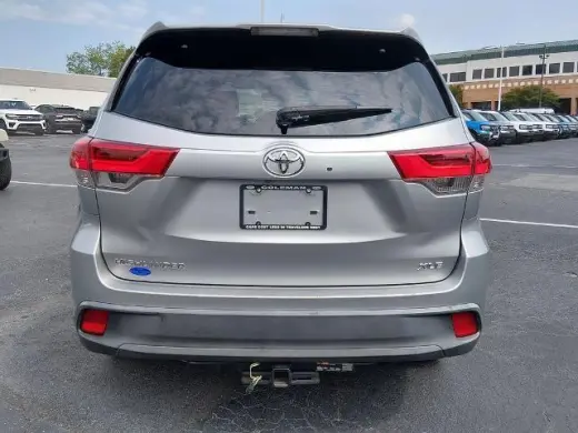 Toyota Highlander 2019 SE 4dr SUV