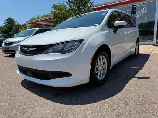 2022 Chrysler Voyager