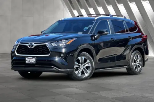 Toyota Highlander 2023 AWD XLE 4dr SUV