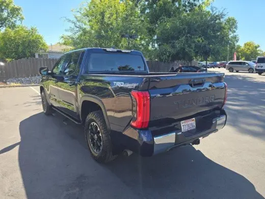 Toyota Tundra 2024 4x4 SR5 4dr CrewMax Cab Pickup SB