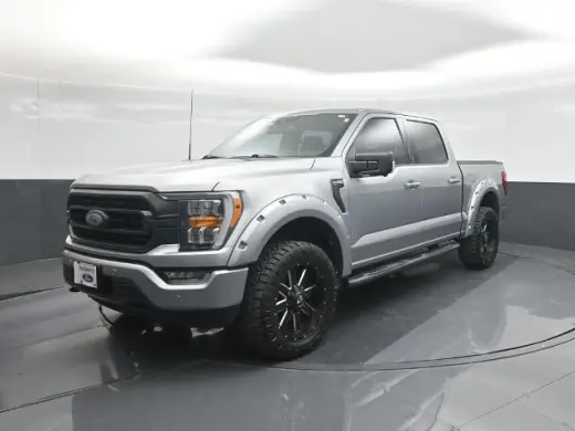 Ford F-150 2022 4x4 XL 4dr SuperCrew 5.5 ft. SB