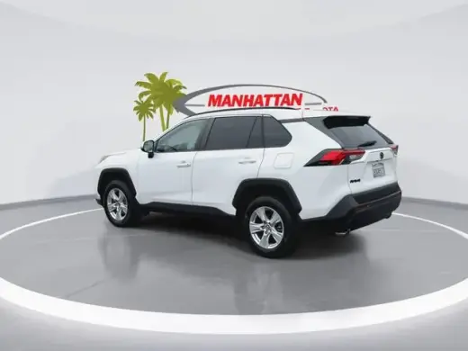 Toyota RAV4 2020 XLE 4dr SUV