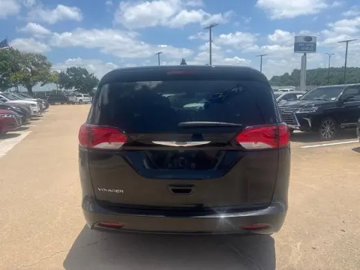 Chrysler Voyager 2023 LX 4dr Mini-Van