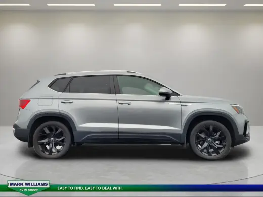 Volkswagen Taos 2022 SE 4dr SUV