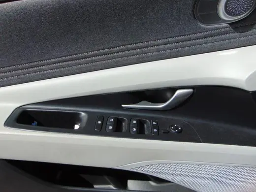 Hyundai ELANTRA Hybrid 2025 Limited 4dr Sedan
