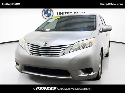 Toyota Sienna 2015 LE 7-Passenger Auto Access Seat 4dr Mini-Van