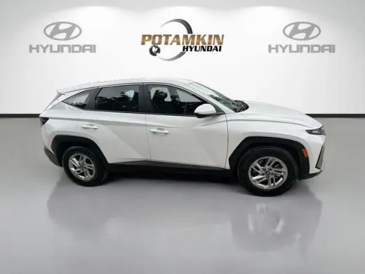 Hyundai TUCSON 2025 SE 4dr SUV