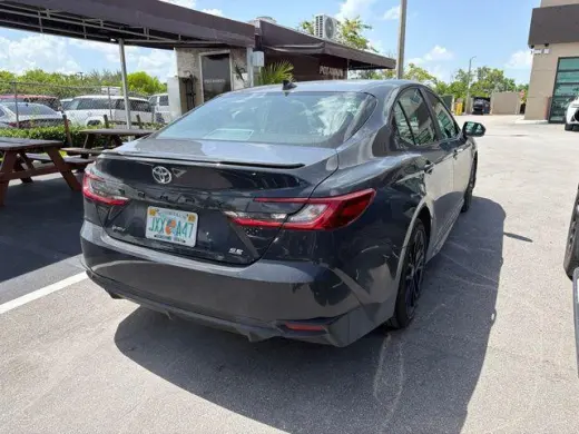 Toyota Camry 2025 SE 4dr Sedan