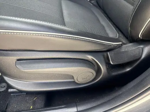 Hyundai VENUE 2023 Limited 4dr Crossover