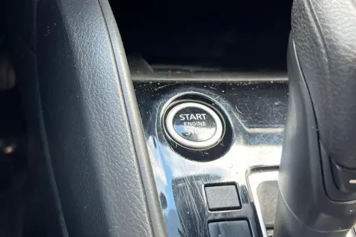 Nissan Versa 2023 SV 4dr Sedan
