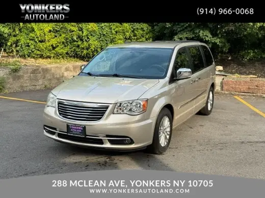 2015 Chrysler Town & Country Touring-L