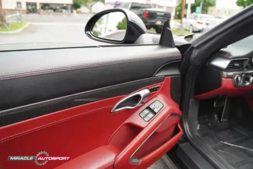 2018 PORSCHE 911