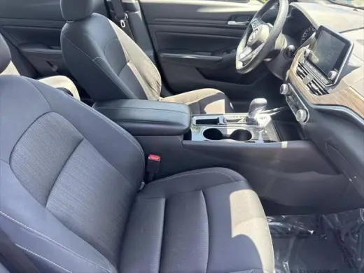 Nissan Altima 2024 2.5 SV 4dr Sedan