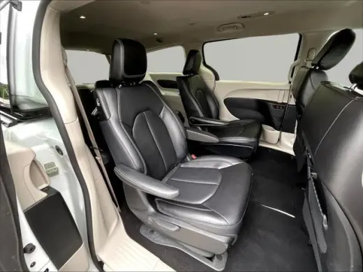 Chrysler Pacifica Plug-In Hybrid 2023 Touring L 4dr Mini-Van