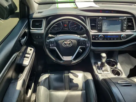 2017 Toyota Highlander