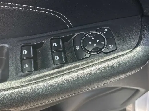 Ford Edge 2022 AWD Titanium 4dr Crossover
