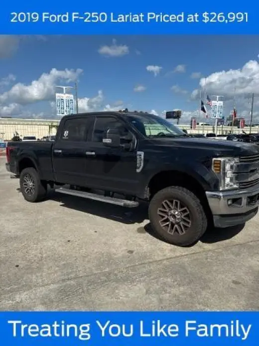 Ford F-250 Super Duty 2019 4x4 King Ranch 4dr Crew Cab 6.8 ft. SB Pickup