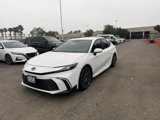 Toyota Camry 2025 SE 4dr Sedan